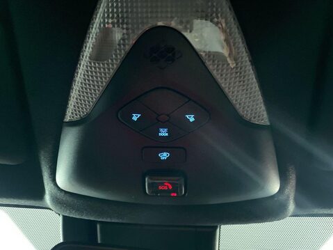 Toyota C-HR 1.8 VVT-h GPF Design SUV 5dr Petrol Hybrid CVT Euro 6 (s/s) (122 ps) Cruis 19