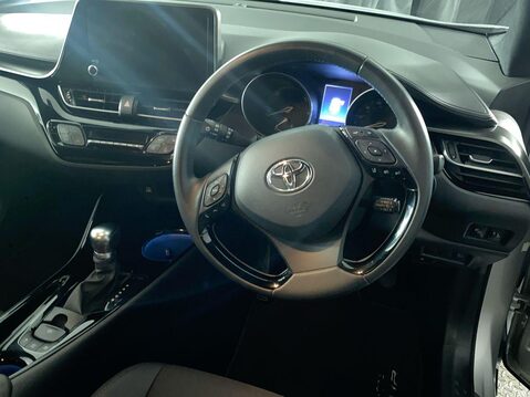 Toyota C-HR 1.8 VVT-h GPF Design SUV 5dr Petrol Hybrid CVT Euro 6 (s/s) (122 ps) Cruis 16