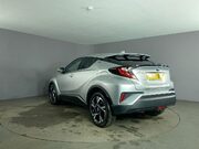 Toyota C-HR 1.8 VVT-h GPF Design SUV 5dr Petrol Hybrid CVT Euro 6 (s/s) (122 ps) Cruis 6