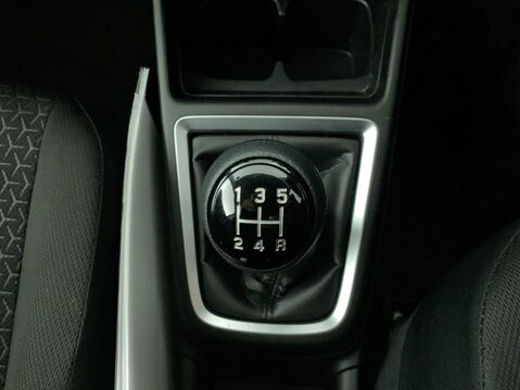 Suzuki Swift 1.2 Dualjet MHEV SZ-L Hatchback 5dr Petrol Hybrid Manual Euro 6 (s/s) (83 p 29