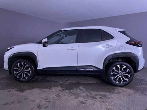 Toyota Yaris Cross 1.5 VVT-h Design SUV 5dr Petrol Hybrid E-CVT Euro 6 (s/s) (116 ps) Cruise 5