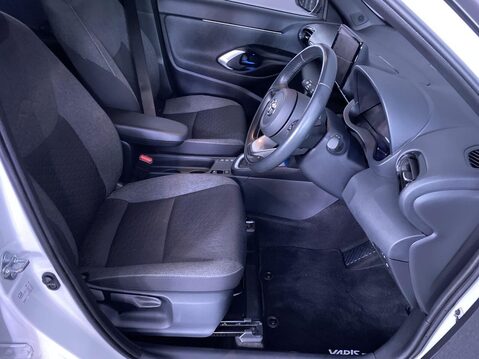 Toyota Yaris Cross 1.5 VVT-h Design SUV 5dr Petrol Hybrid E-CVT Euro 6 (s/s) (116 ps) Cruise 15