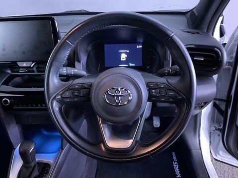 Toyota Yaris Cross 1.5 VVT-h Design SUV 5dr Petrol Hybrid E-CVT Euro 6 (s/s) (116 ps) Cruise 16