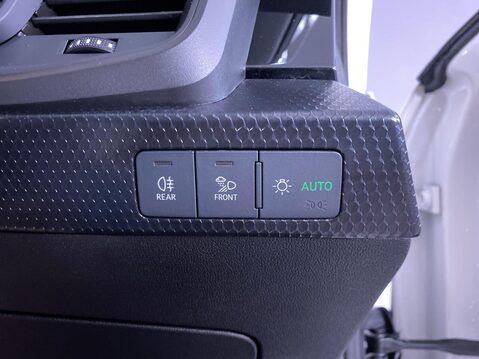 Audi A1 1.0 TFSI 25 Technik Sportback 5dr Petrol Manual Euro 6 (s/s) (95 ps) Cruis 23