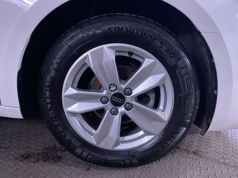 Audi A1 1.0 TFSI 25 Technik Sportback 5dr Petrol Manual Euro 6 (s/s) (95 ps) Cruis 12