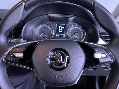 Skoda Kamiq 1.0 TSI SE Drive SUV 5dr Petrol Manual Euro 6 (s/s) (110 ps) Sat Nav 22