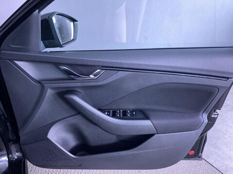 Skoda Kamiq 1.0 TSI SE Drive SUV 5dr Petrol Manual Euro 6 (s/s) (110 ps) Sat Nav 27