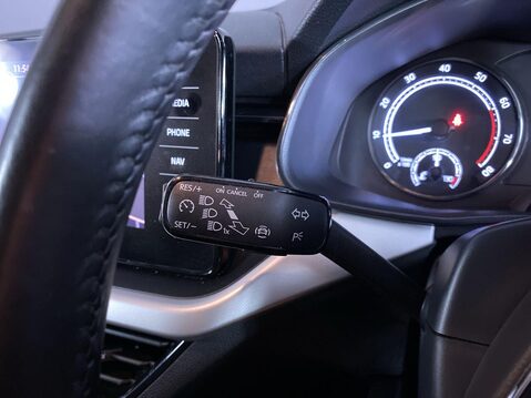 Skoda Kamiq 1.0 TSI SE Drive SUV 5dr Petrol Manual Euro 6 (s/s) (110 ps) Sat Nav 29