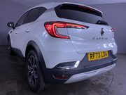 Renault Captur 1.6 E-TECH techno SUV 5dr Petrol Hybrid Auto Euro 6 (s/s) (145 ps) Professi 14