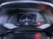 Renault Captur 1.6 E-TECH techno SUV 5dr Petrol Hybrid Auto Euro 6 (s/s) (145 ps) Professi 28