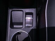 Renault Captur 1.6 E-TECH techno SUV 5dr Petrol Hybrid Auto Euro 6 (s/s) (145 ps) Professi 25