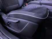 Renault Captur 1.6 E-TECH techno SUV 5dr Petrol Hybrid Auto Euro 6 (s/s) (145 ps) Cruise 26