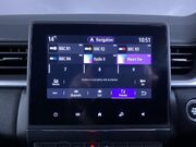 Renault Captur 1.6 E-TECH techno SUV 5dr Petrol Hybrid Auto Euro 6 (s/s) (145 ps) Cruise 30