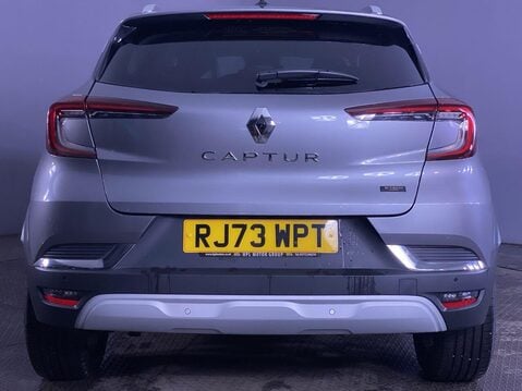 Renault Captur 1.6 E-TECH techno SUV 5dr Petrol Hybrid Auto Euro 6 (s/s) (145 ps) Cruise 7