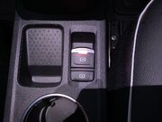 Renault Captur 1.6 E-TECH techno SUV 5dr Petrol Hybrid Auto Euro 6 (s/s) (145 ps) Cruise 25