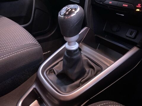 Suzuki Vitara 1.4 Boosterjet MHEV SZ-T SUV 5dr Petrol Hybrid Manual Euro 6 (s/s) (129 ps) 21