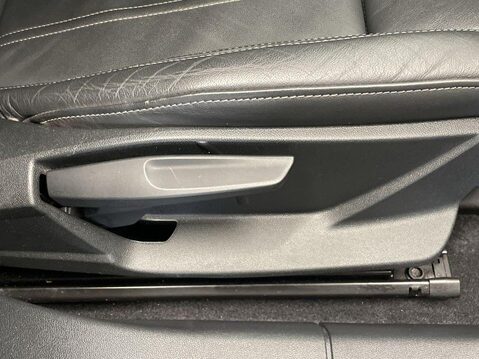 Audi A3 1.5 TFSI 35 S line Saloon 4dr Petrol S Tronic Euro 6 (s/s) (150 ps) Cruise 23