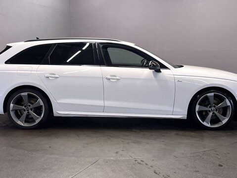 Audi A4 2.0 TDI 35 Black Edition Estate 5dr Diesel S Tronic Euro 6 (s/s) (163 ps) P 9