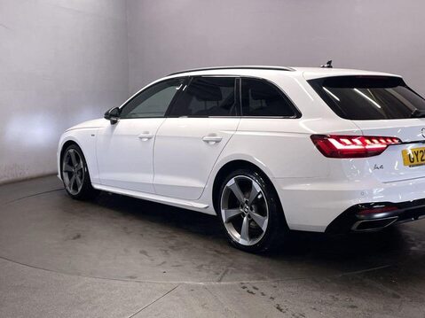 Audi A4 2.0 TDI 35 Black Edition Estate 5dr Diesel S Tronic Euro 6 (s/s) (163 ps) P 6