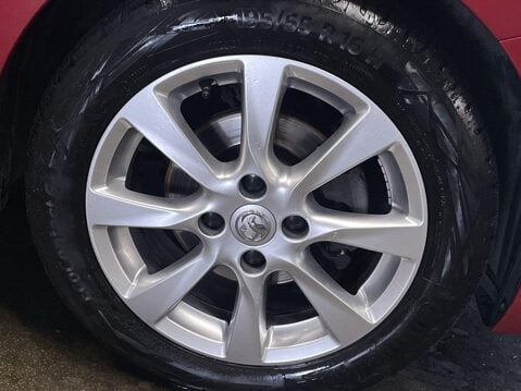 Vauxhall Corsa 1.2 Design Hatchback 5dr Petrol Manual Euro 6 (75 ps) Air Con - Alloy Wheel 12