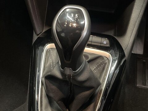 Vauxhall Corsa 1.2 SE Hatchback 5dr Petrol Manual Euro 6 (75 ps) Cruise Control - Service 19