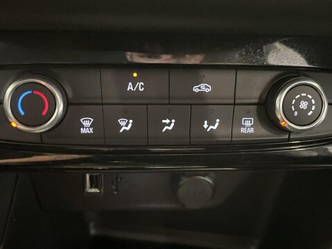 Vauxhall Corsa 1.2 SE Hatchback 5dr Petrol Manual Euro 6 (75 ps) Cruise Control - Service 26