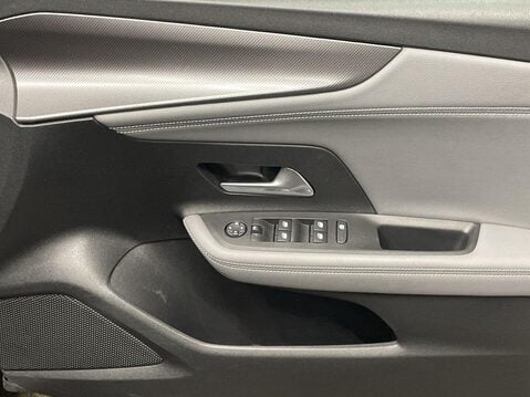 Vauxhall Mokka 1.2 Turbo Elite Edition SUV 5dr Petrol Manual Euro 6 (s/s) (130 ps) Cruise 25