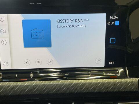 Volkswagen Golf 2.0 TSI R Hatchback 5dr Petrol DSG 4Motion Euro 6 (s/s) (320 ps) Cruise Co 26