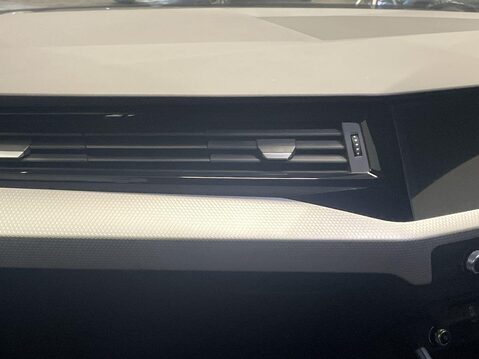 Audi A1 1.0 TFSI 25 S line Sportback 5dr Petrol Manual Euro 6 (s/s) (95 ps) Parking 16