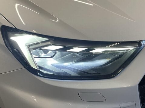 Audi A1 1.0 TFSI 25 S line Sportback 5dr Petrol Manual Euro 6 (s/s) (95 ps) Parking 21