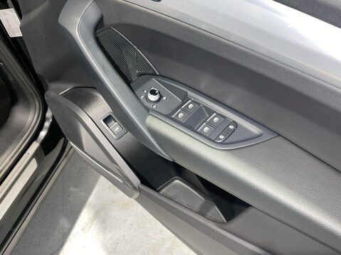 Audi Q5 2.0 TDI 40 Sport Sportback 5dr Diesel S Tronic quattro Euro 6 (s/s) (204 ps 7