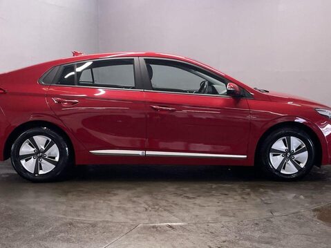 Hyundai IONIQ 1.6 h-GDi Premium SE Hatchback 5dr Petrol Hybrid DCT Euro 6 (s/s) (141 ps) 9