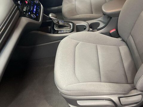 Hyundai IONIQ 1.6 h-GDi Premium SE Hatchback 5dr Petrol Hybrid DCT Euro 6 (s/s) (141 ps) 17