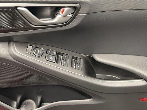 Hyundai IONIQ 1.6 h-GDi Premium SE Hatchback 5dr Petrol Hybrid DCT Euro 6 (s/s) (141 ps) 23