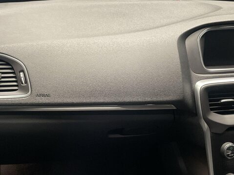 Volvo V40 2.0 T2 GPF R-Design Pro Hatchback 5dr Petrol Manual Euro 6 (s/s) (122 ps) P 16