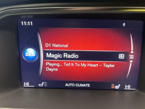 Volvo V40 2.0 T2 GPF R-Design Pro Hatchback 5dr Petrol Manual Euro 6 (s/s) (122 ps) P 26