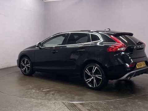 Volvo V40 2.0 T2 GPF R-Design Pro Hatchback 5dr Petrol Manual Euro 6 (s/s) (122 ps) P 6