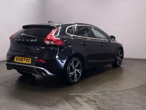 Volvo V40 2.0 T2 GPF R-Design Pro Hatchback 5dr Petrol Manual Euro 6 (s/s) (122 ps) P 8