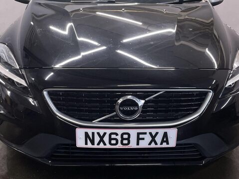 Volvo V40 2.0 T2 GPF R-Design Pro Hatchback 5dr Petrol Manual Euro 6 (s/s) (122 ps) P 10