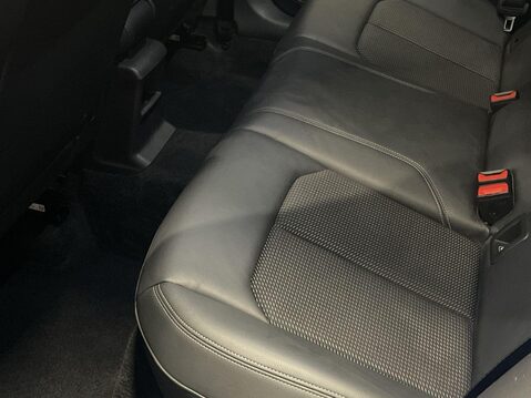 Audi Q2 1.5 TFSI CoD 35 S line SUV 5dr Petrol S Tronic Euro 6 (s/s) (150 ps) Parkin 18