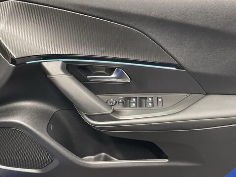 Peugeot 2008 1.2 PureTech GT Premium SUV 5dr Petrol Manual Euro 6 (s/s) (130 ps) Parking 25