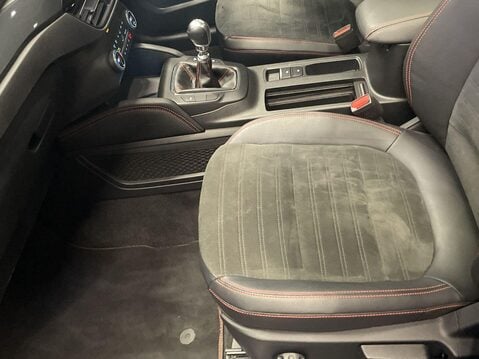 Ford Kuga 1.5T EcoBoost ST-Line X SUV 5dr Petrol Manual Euro 6 (s/s) (150 ps) Profess 17