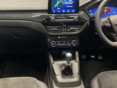 Ford Kuga 1.5T EcoBoost ST-Line X SUV 5dr Petrol Manual Euro 6 (s/s) (150 ps) Profess 16