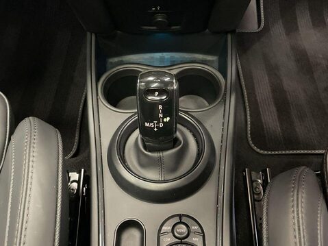 Mini Countryman 1.5 Cooper Exclusive SUV 5dr Petrol Steptronic Euro 6 (s/s) (136 ps) Revers 21