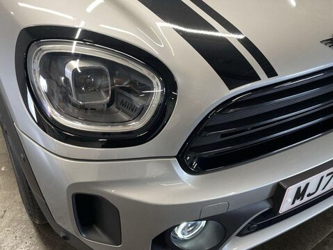 Mini Countryman 1.5 Cooper Exclusive SUV 5dr Petrol Steptronic Euro 6 (s/s) (136 ps) Revers 23