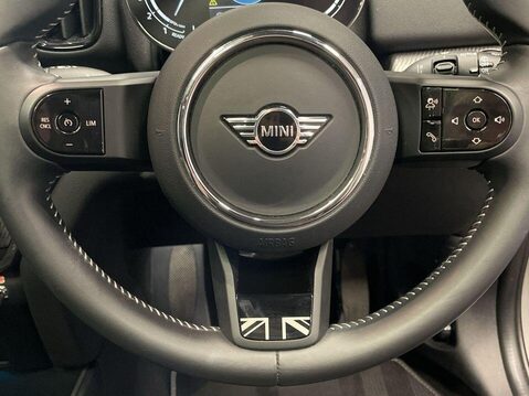 Mini Countryman 1.5 Cooper Exclusive SUV 5dr Petrol Steptronic Euro 6 (s/s) (136 ps) Revers 22