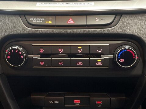 Kia Ceed 1.5 T-GDi 2 Hatchback 5dr Petrol Manual Euro 6 (s/s) Non-ADAP (158 bhp) One 26