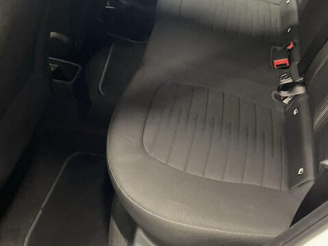 Hyundai i10 1.2 SE Connect Hatchback 5dr Petrol Manual Euro 6 (s/s) (84 ps) Bluetooth - 18