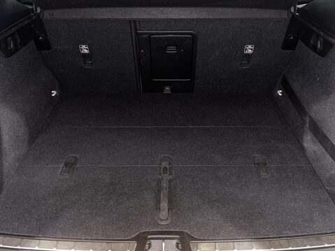 Volvo XC40 2.0 T4 Inscription SUV 5dr Petrol Auto AWD Euro 6 (s/s) (190 ps) Start Stop 13