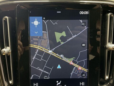 Volvo XC40 2.0 T4 Inscription SUV 5dr Petrol Auto AWD Euro 6 (s/s) (190 ps) Start Stop 19